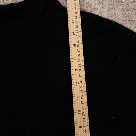 Anthropologie Pilcro Cropped Cashmere Sweater XS
Black Mock Neck Minimalist Chic - Picture 7 of 7